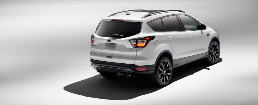  Ford Escape SE Sport 2016 года  (фото 3 из 5)